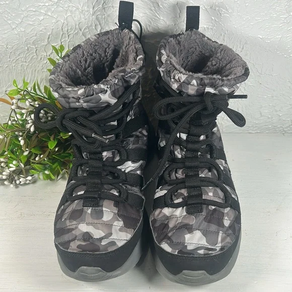 Nike Roshe One Hi Sneakerboots Camouflage Lined Cold Weather Sneakerboot 8 1/2 - Picture 14 of 15